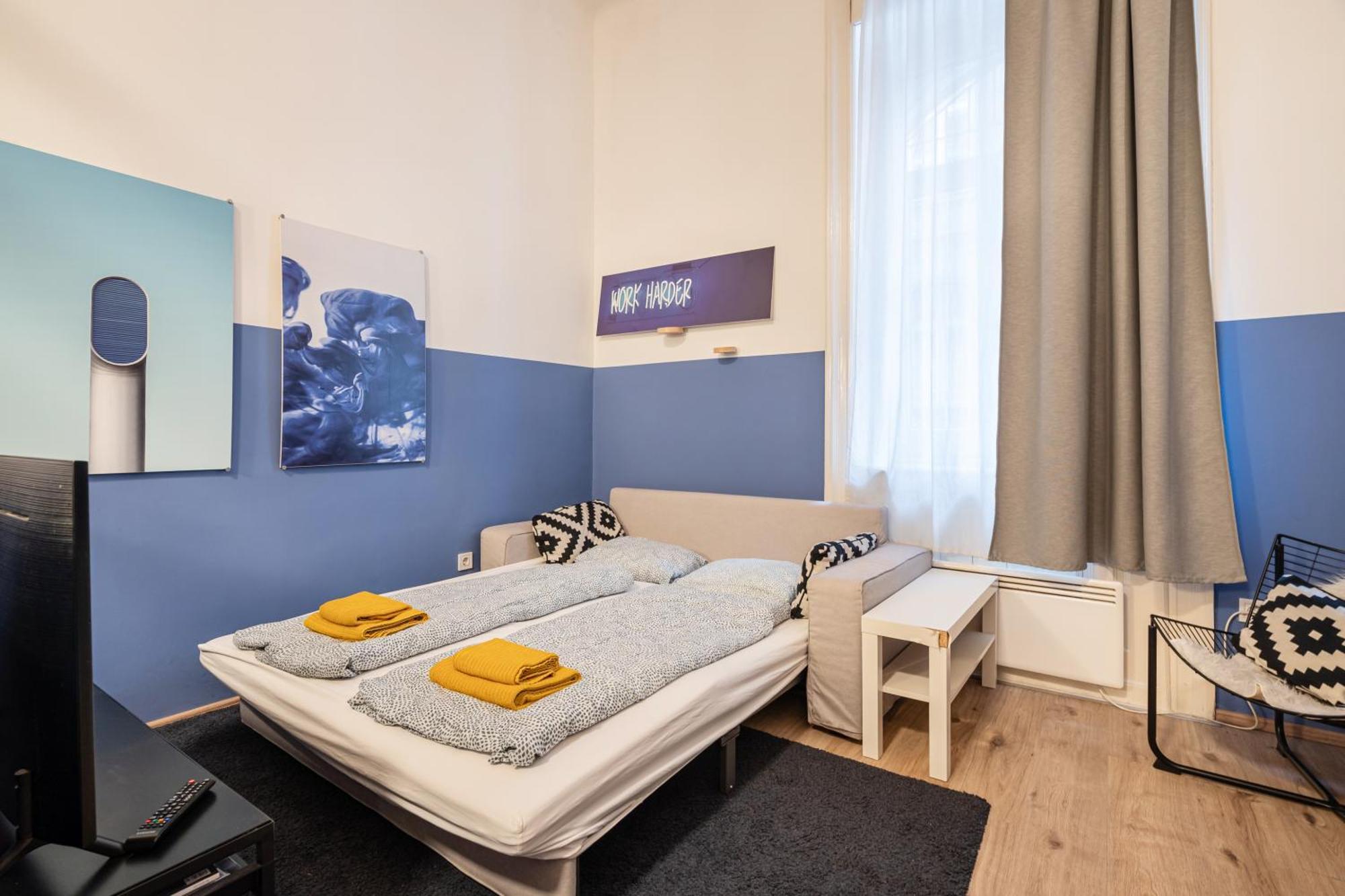 Cosy Studio In Central Party District W41 Blue บูดาเปสต์ ภายนอก รูปภาพ