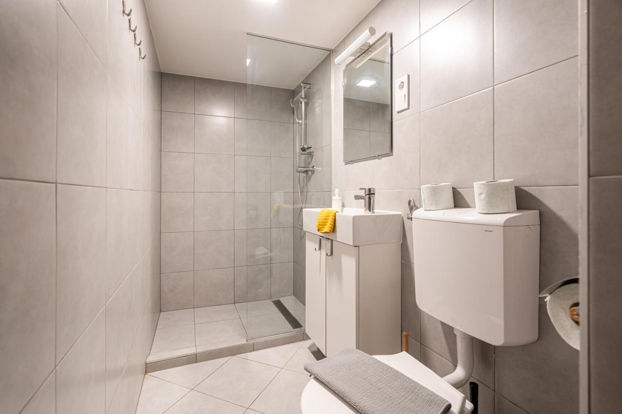Cosy Studio In Central Party District W41 Blue บูดาเปสต์ ภายนอก รูปภาพ